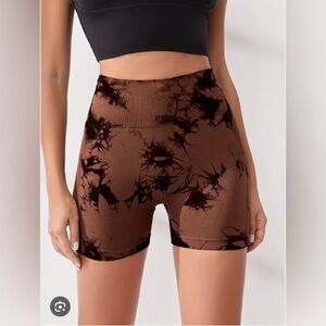 Womenβs high waisted tie-dye shorts